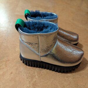 4cccceees silver boots 7 Rare